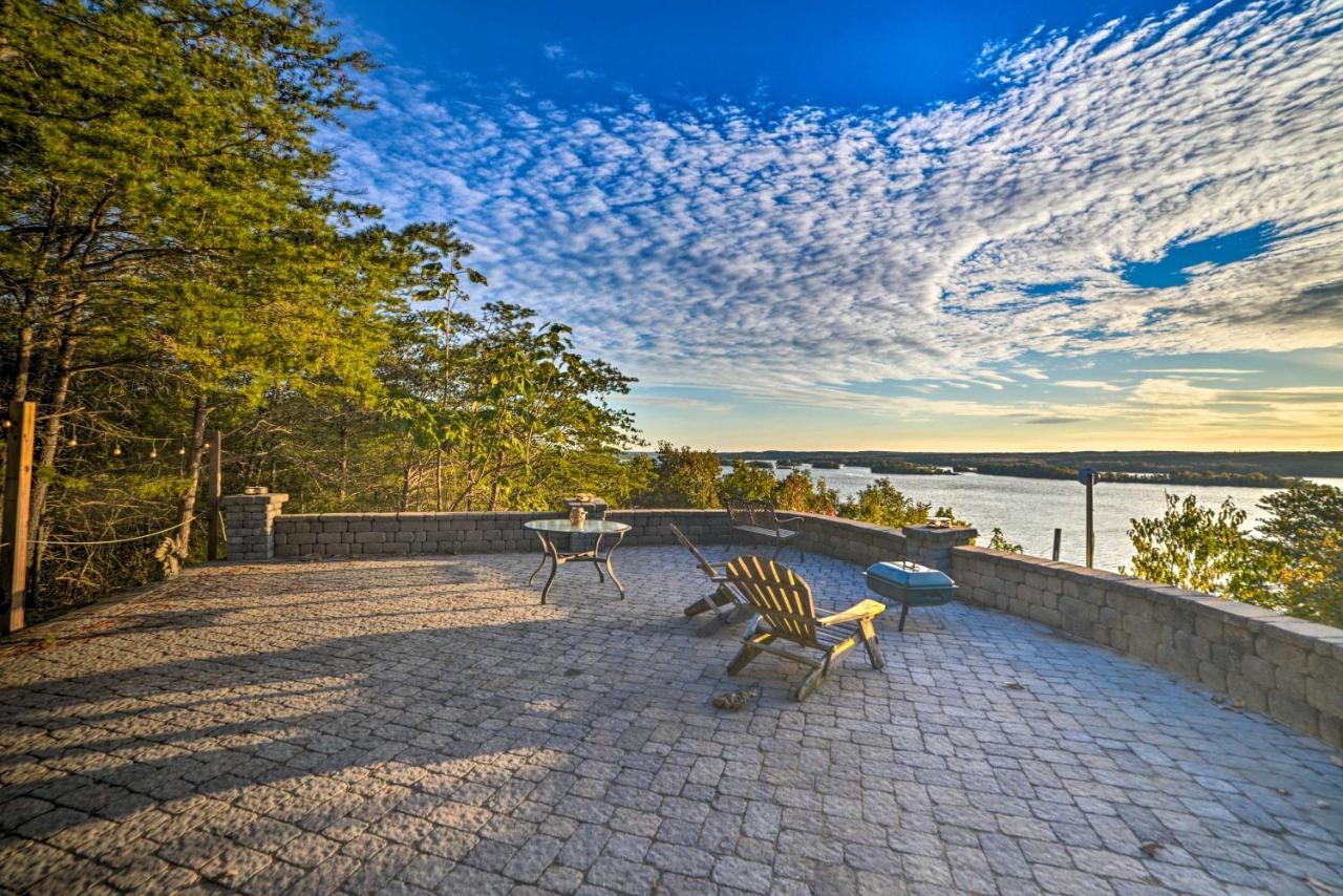 Historic Cabin With Stunning Kentucky Lake View Villa Waverly Exterior photo